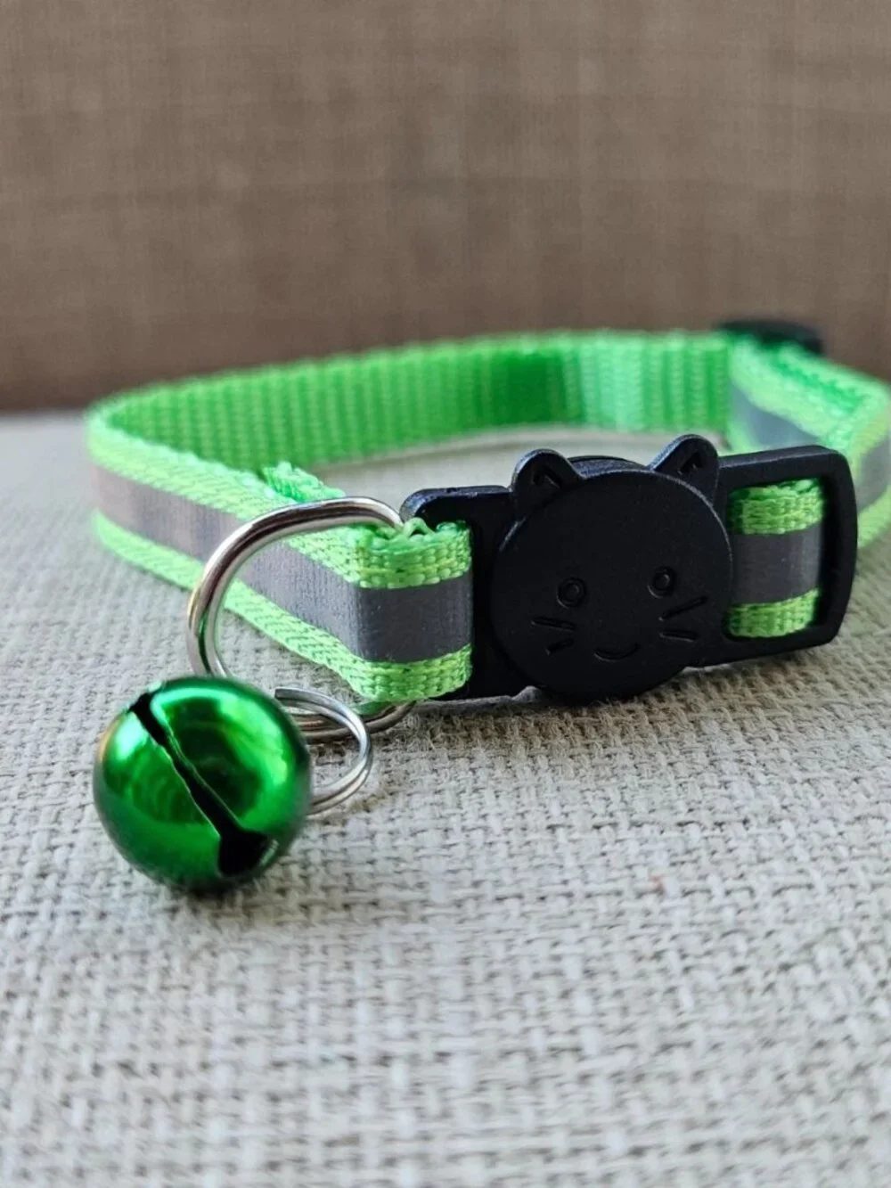 Cat Collar Neon Green With Bell Pet Accessories Size Adjustable NEW